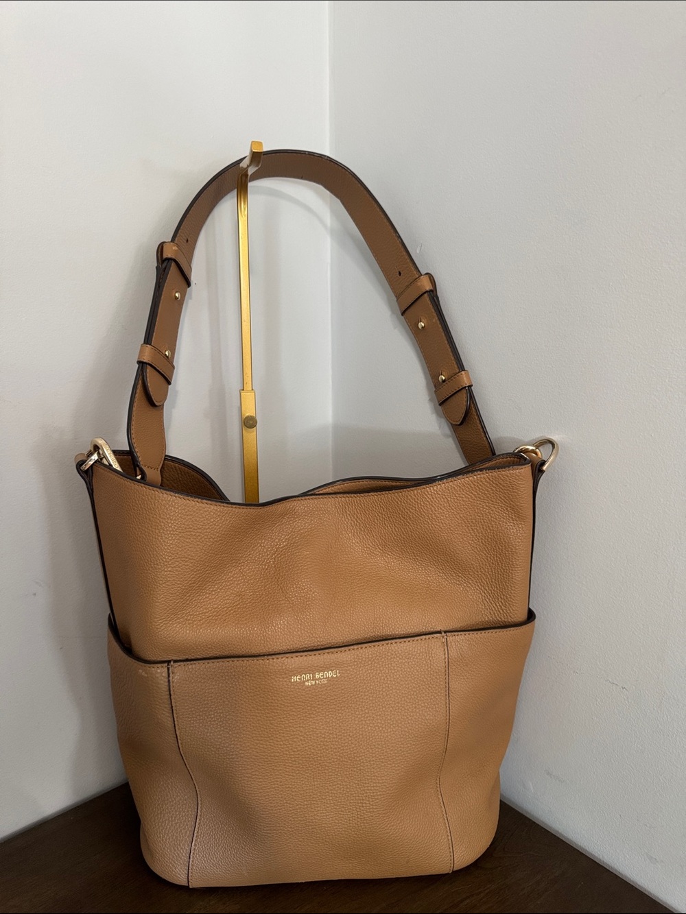 Henri Bendel bag
